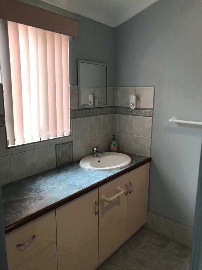 Guesthouse On Dolphin Safety Bay Екстериор снимка